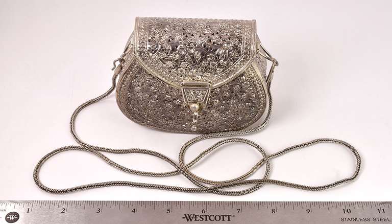 Vintage Hand Made Purse in Sterling Silver