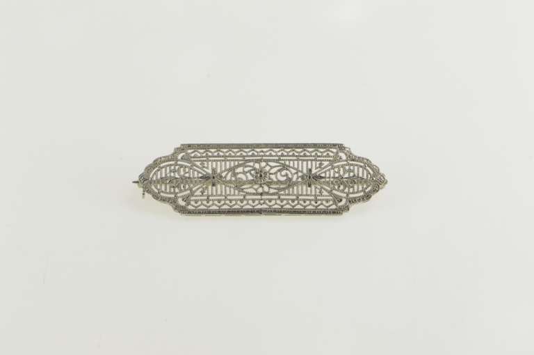 10K White Gold Art Deco Filigree Ornate Floral Bar Pin/Brooch