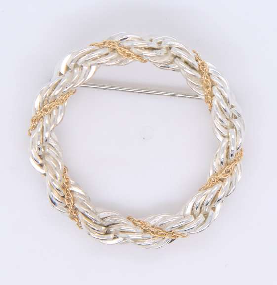 Tiffany & Co Rope Circle Pin in Sterling Silver