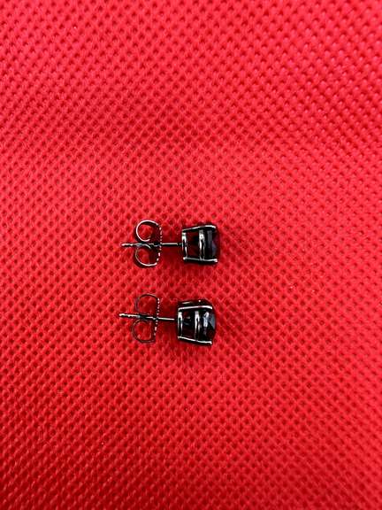 STUNNING 14K BLACK GOLD STUDS WITH 2.50 CARATS BLACK DIAMOND