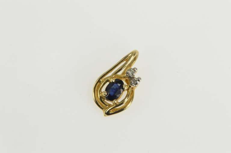 14K Yellow Gold Oval Sapphire Diamond Accent Cluster Pendant