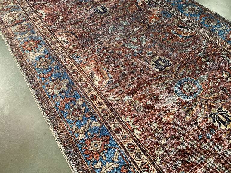 STUNNING ENGINEERED VINTAGE PERSIAN 10' RUNNER