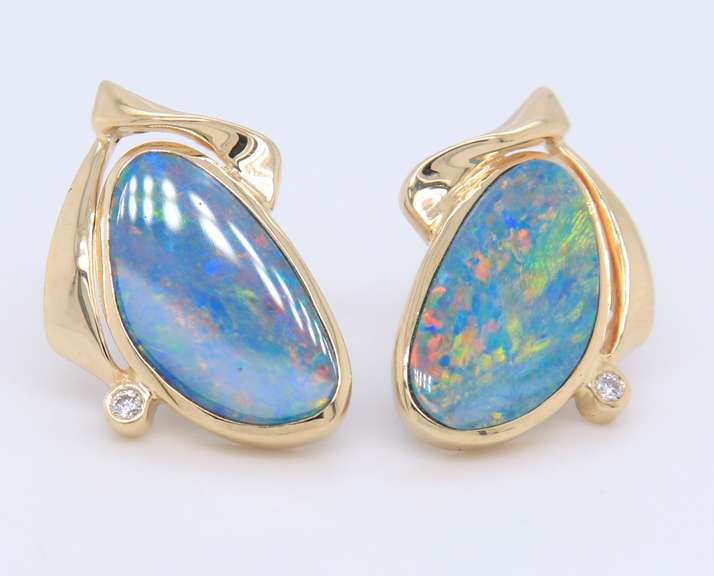 Handsome Yellow Gold opal Free Form Earrings