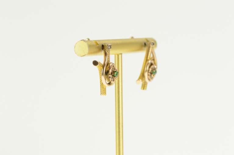 14K Yellow Gold Victorian Emerald Seed Pearl Flower Swirl Bar Earrings