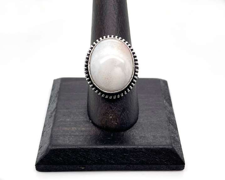 Oval White Agate Gemstone in Tibetan Silver Ring
