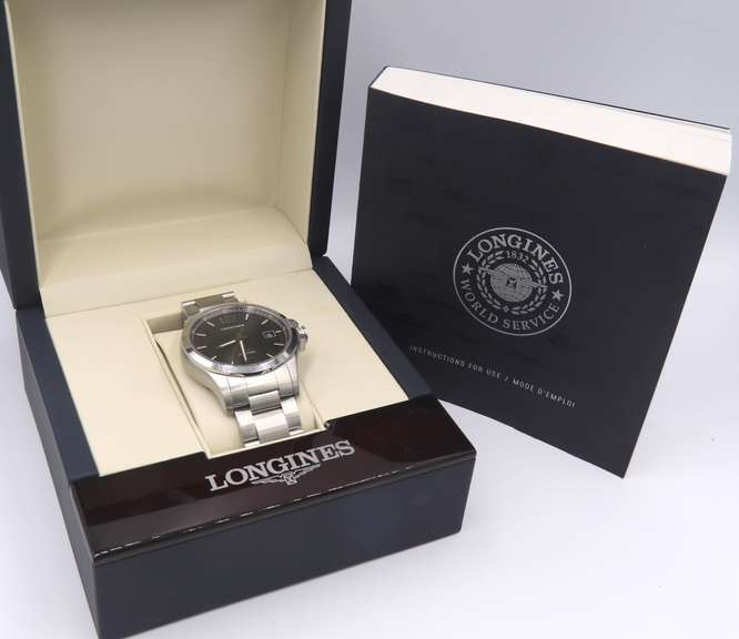 Longines Conquest V.H.P 43mm Quartz Watch