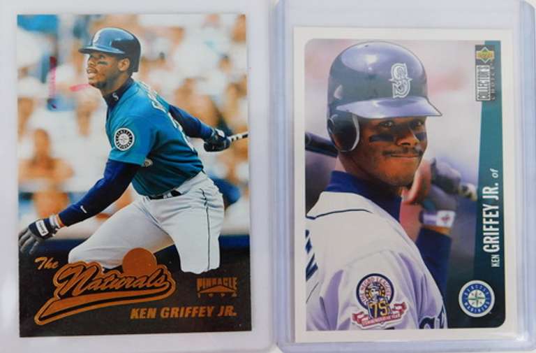 4 Ken Griffey, Jr. Baseball Cards