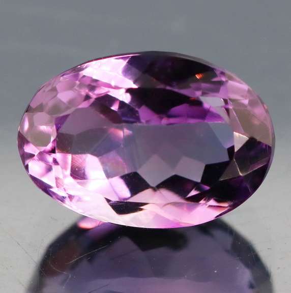 Vibrant! 6.63ct violet Amethyst