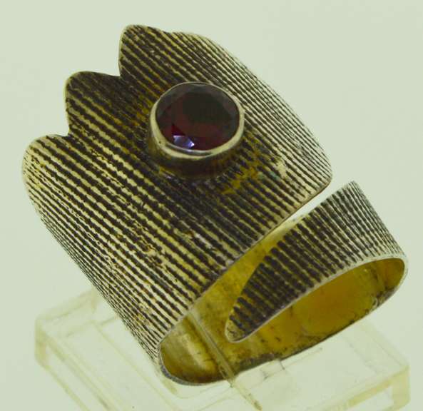 Sterling Silver Garnet Crown Ring