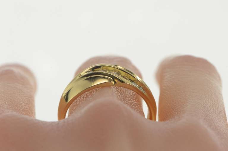 14K Yellow Gold 0.56 Ctw Diamond Wavy Men's Wedding Band Ring