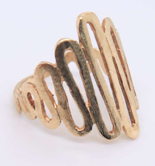 Nice 18kt Yellow Gold Squiggle Ring