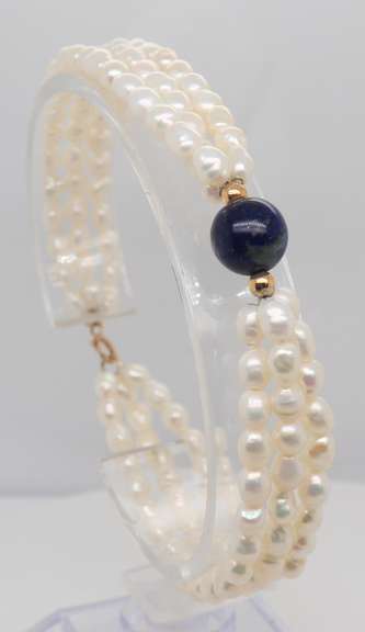 Fresh water Pearl and Lapis Bracelet