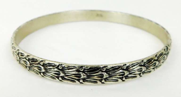 Vintage Beau Sterling Carved Bangle