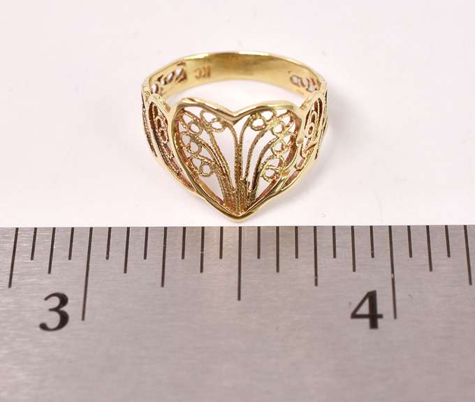 Fabulous Filagree Heart Ring in 14K Yellow Gold