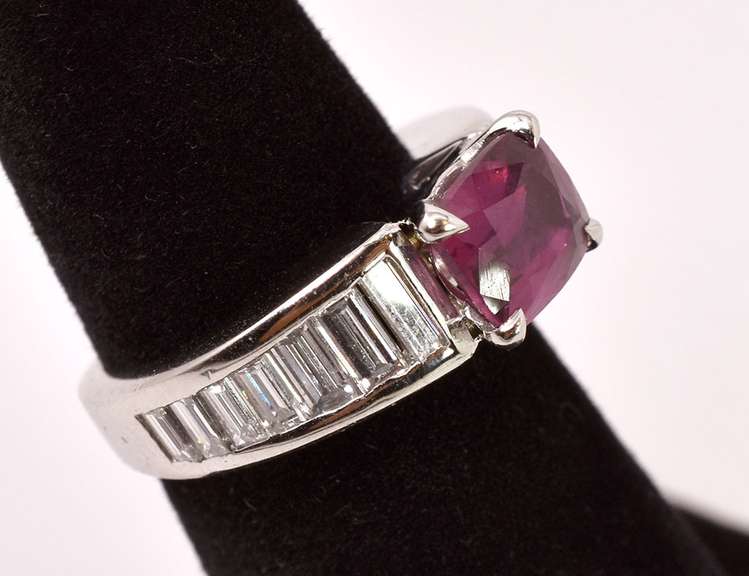 Marvelous Approx. 1.90CTS Magenta Sapphire and Diamond Ring in Platinum