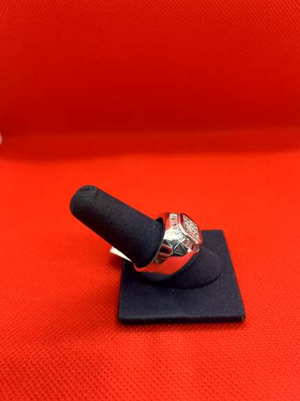 MENS 14K WHITE GOLD RING WITH 2.50 CARATS OF DIAMOND