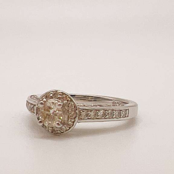 14kt White Gold Diamond Engagement Ring