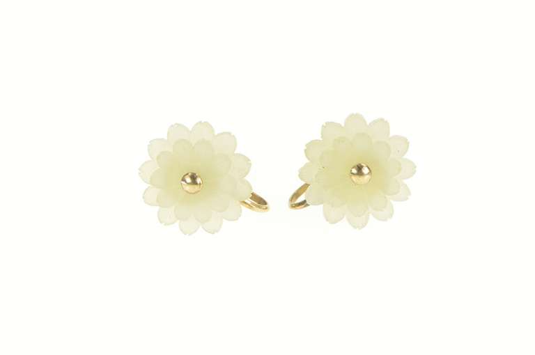 14K Yellow Gold Carved Jade Daisy Flower Retro Screw Back Earrings