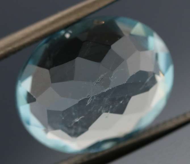 Dazzling 4.60ct 11mm Swiss blue Topaz