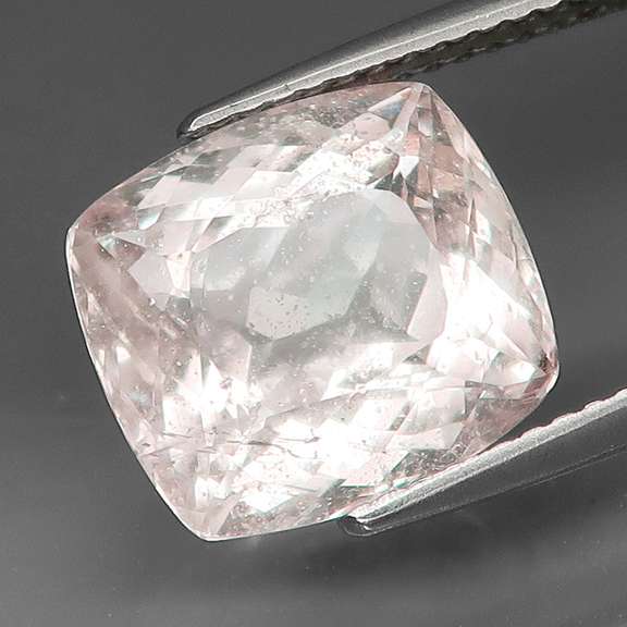 Large 5.83ct untreated whisper pink Morganite