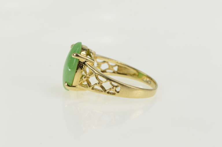14K Yellow Gold Jadeite Retro Scalloped Lattice Statement Ring