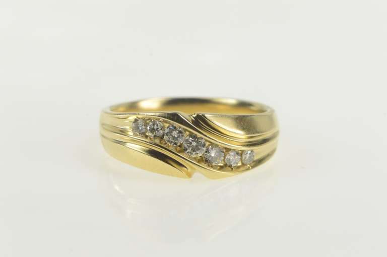 14K Yellow Gold 0.56 Ctw Diamond Wavy Men's Wedding Band Ring