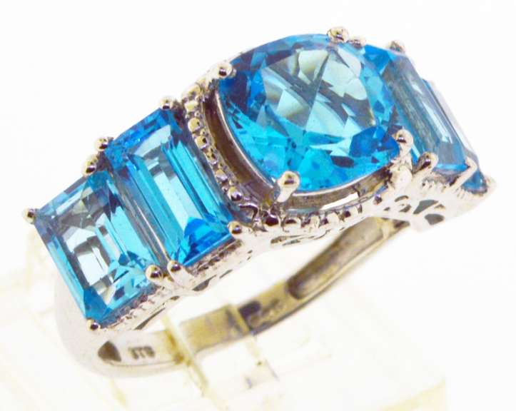 Sterling Silver Teal Topaz Ring