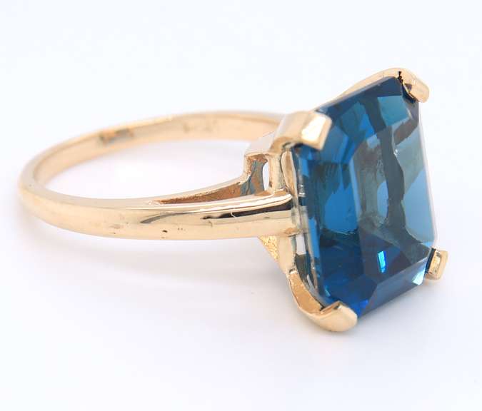 Charming Yellow Gold Emerald Cut London Blue Topaz Ring
