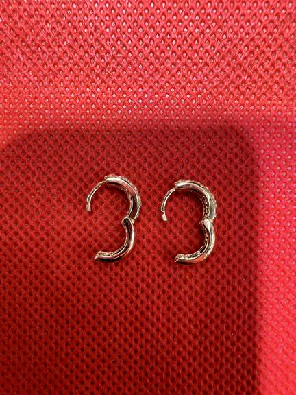 14K YELLOW GOLD EARRINGS WITH 0.30 CARAT OF DIAMOND