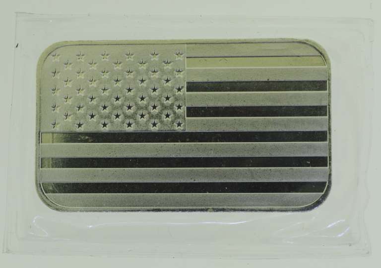 American Flag Design 1 oz .999 Fine Silver Bar