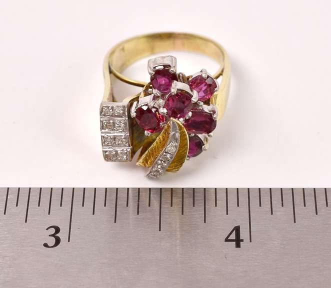 Delightful Ruby and Diamond Ring in 14K Yellow Gold