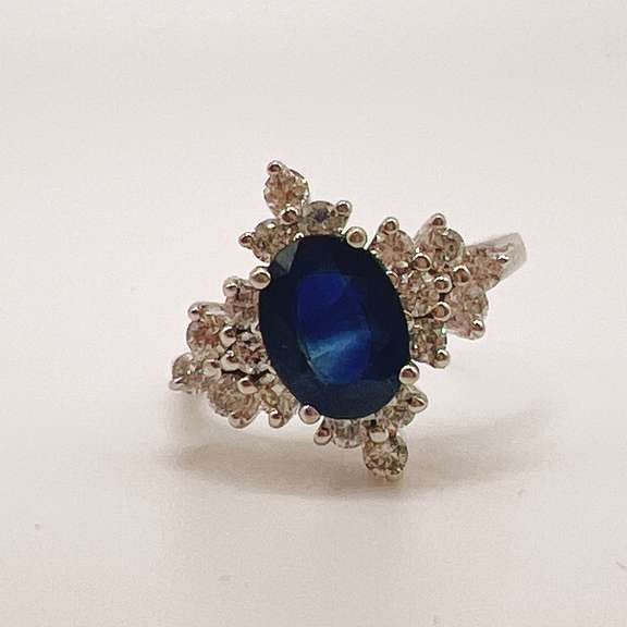 14kt Gold, Blue Sapphire, & Diamond Cocktail Ring