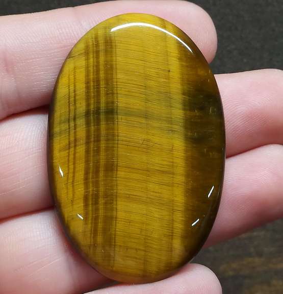 Mezmerizing 74.08ct Tigers Eye cabochon
