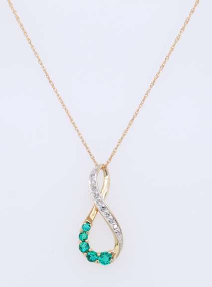 Stunning Yellow Gold Synthetic Emerald and Diamond Infinity Pendant on Chain