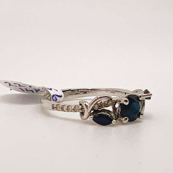 14kt Gold, Blue Sapphire, & Diamond Cocktail Ring