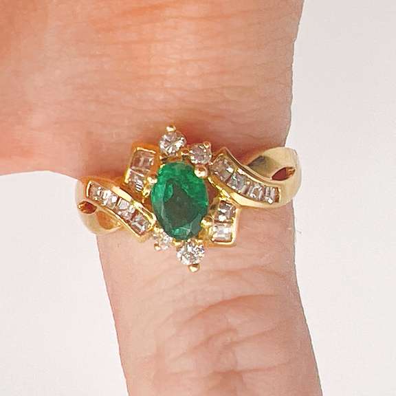 18kt Yellow Gold, Emerald, & Diamond Cocktail Ring