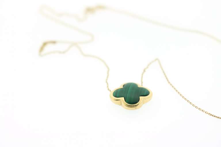 Malachite Clover in 18k Yellow Gold