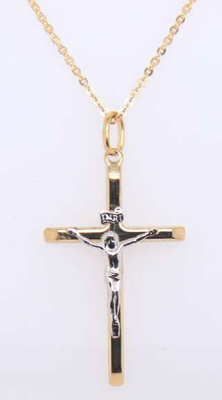 Elegant Yellow Gold Cross Pendant on Chain