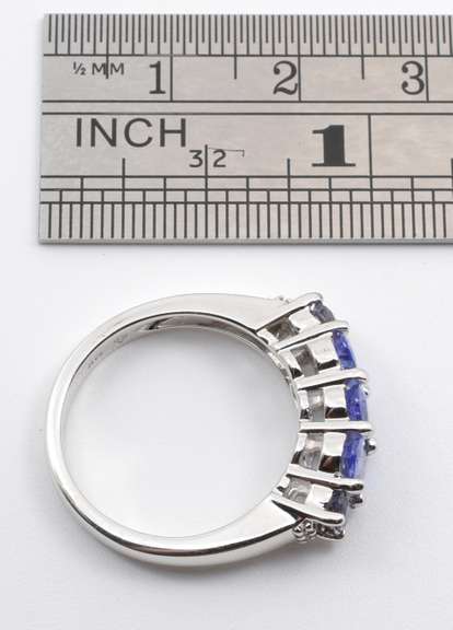 Pretty WG Tanzanite Ring