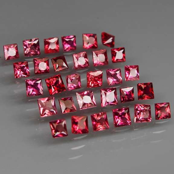 Radiant princess cut! Unheated! 3.03ct Sapphire set!