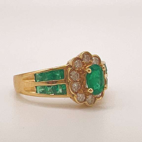 18kt Gold, Emerald, & Diamond Cocktail Ring