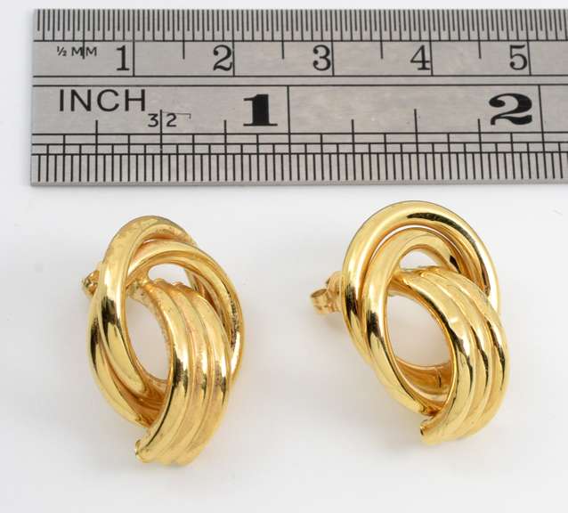Lovely Modern Yellow Gold Earrings