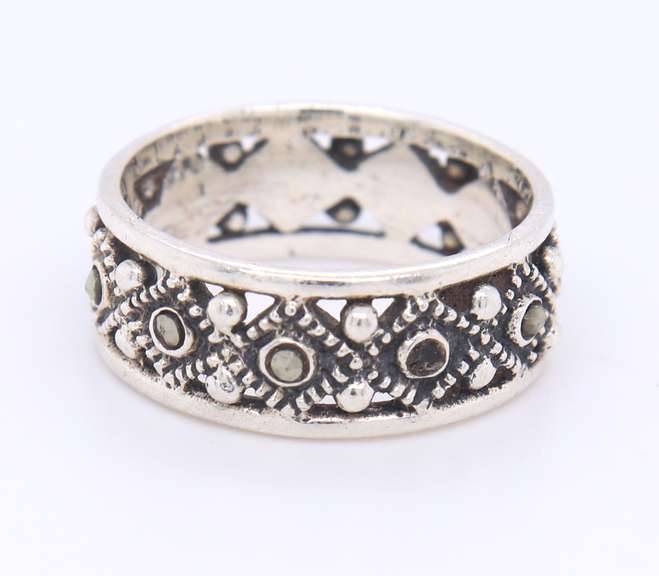 Vintage Sterling Silver Band