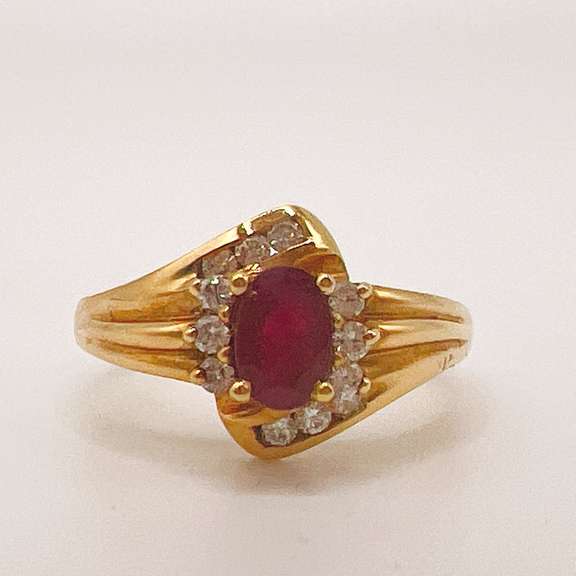 18kt Yellow Gold, Ruby, & Diamond Ring