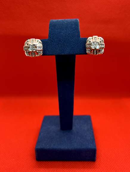 IMPRESSIVE 14K ROSE GOLD SCREW BACK EARRINGS WITH 1.50 CARAT OF DIAMOND