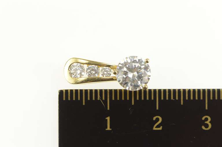 14K Yellow Gold Round CZ Graduated Classic Statement Pendant