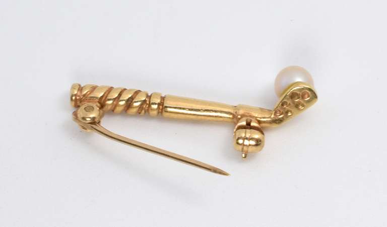Cute Little Golf Brooch with Pearl