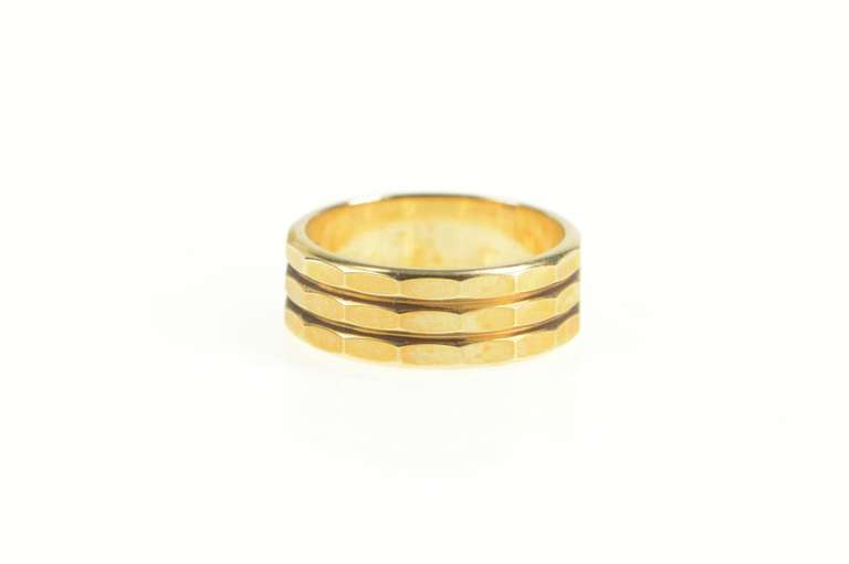 14K Yellow Gold 6.0mm Squared Grooved Pattern Wedding Band Ring