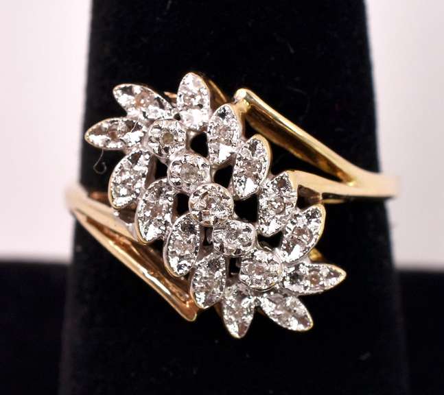 Dazzling Waterfall Diamond Ring in Yellow Gold