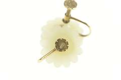 14K Yellow Gold Carved Jade Daisy Flower Retro Screw Back Earrings
